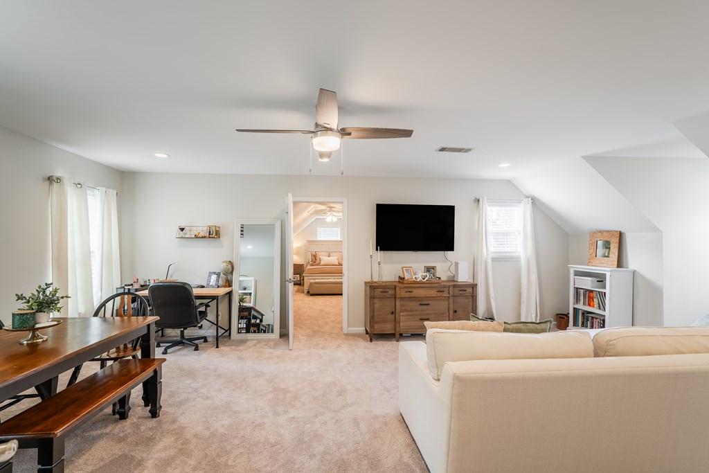 CHATSWORTH, Georgia, 30705, United States, 3 Bedrooms Bedrooms, ,3 BathroomsBathrooms,Residential,For Sale,1965219