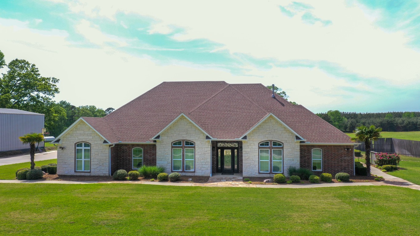 Bloomburg, Texas, 75556, United States, 4 Bedrooms Bedrooms, ,2 BathroomsBathrooms,Residential,For Sale,1789211