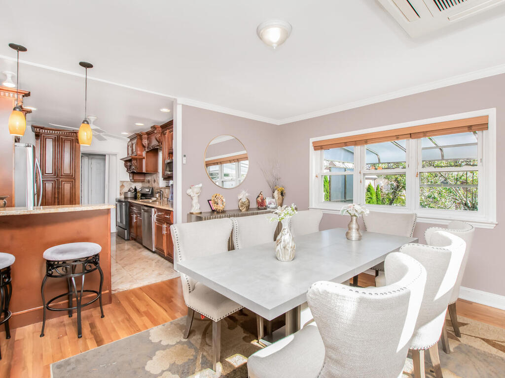 Yonkers, New York, 10704, United States, 4 Bedrooms Bedrooms, ,4 BathroomsBathrooms,Residential,For Sale,1977850