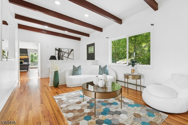Kinnelon Boro, New Jersey, 07405, United States, 5 Bedrooms Bedrooms, ,4 BathroomsBathrooms,Residential,For Sale,1939062