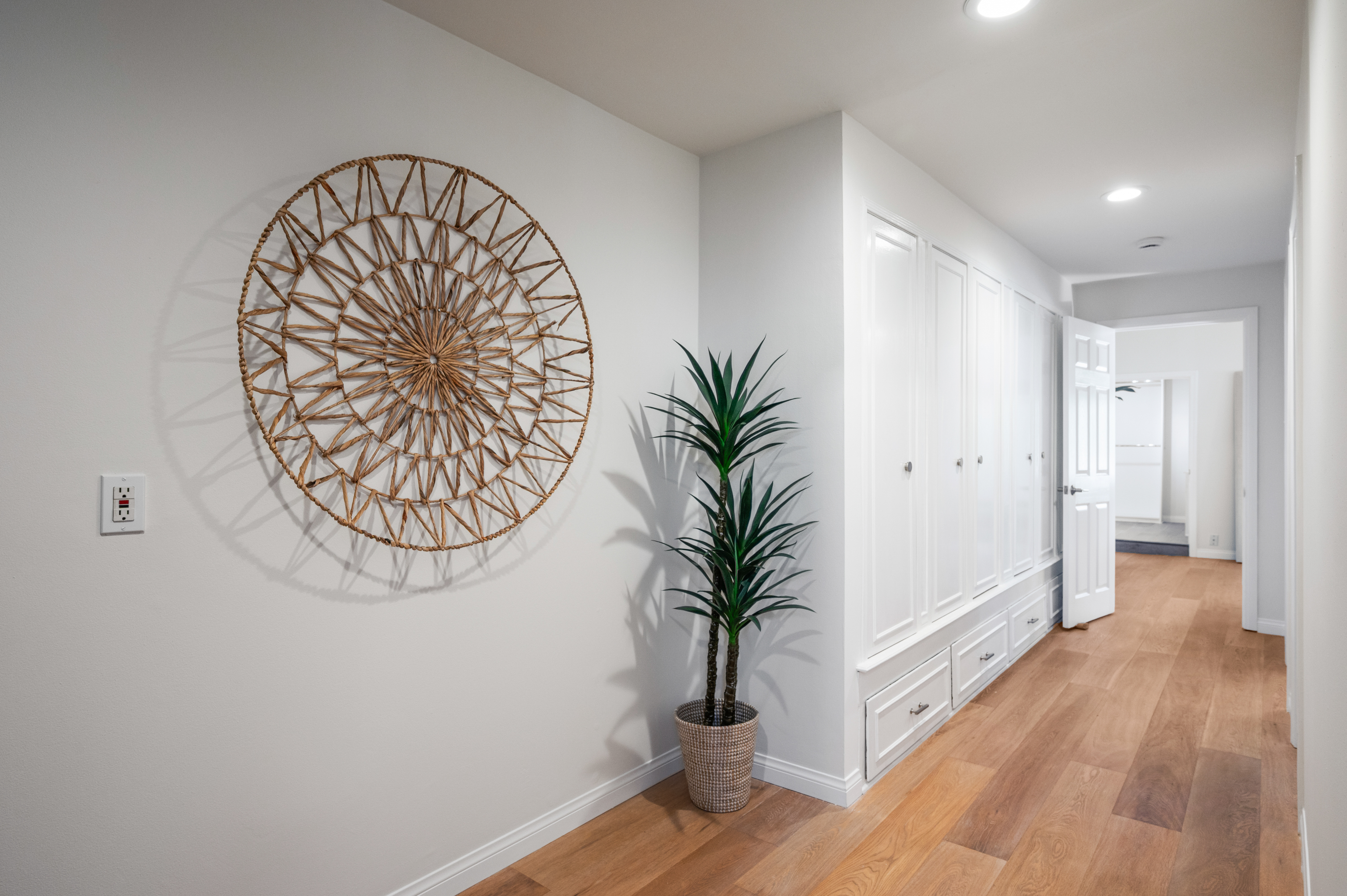  1662 Rotary Drive, Los Angeles, CA 90026 - 物件實景