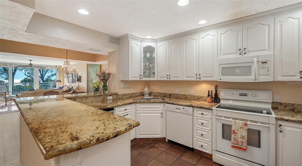 Longboat Key, Florida, 34228, United States, 2 Bedrooms Bedrooms, ,2 BathroomsBathrooms,Residential,For Sale,1989062