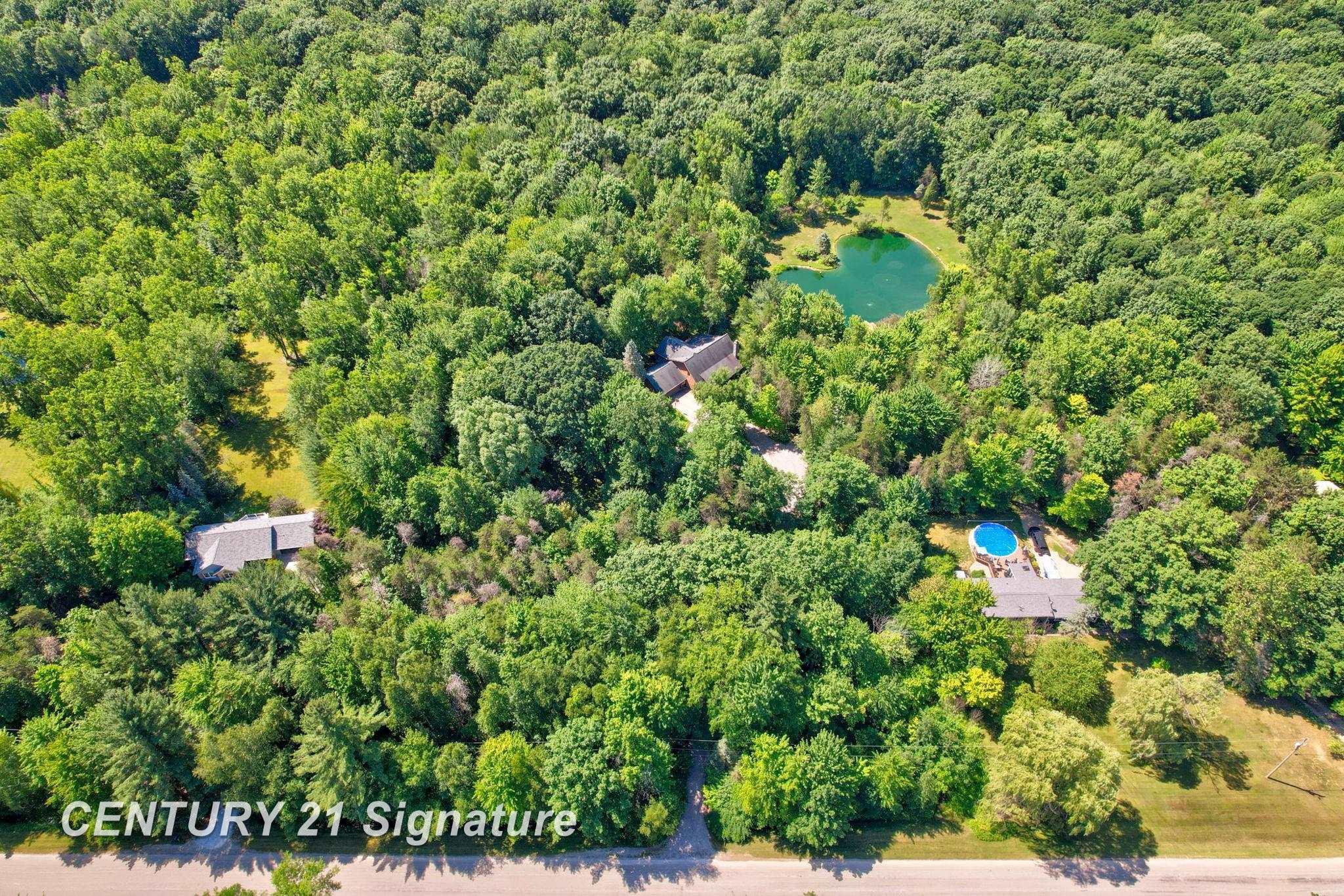 Chesaning, Michigan, 48616, United States, 4 Bedrooms Bedrooms, ,3 BathroomsBathrooms,Residential,For Sale,1980512