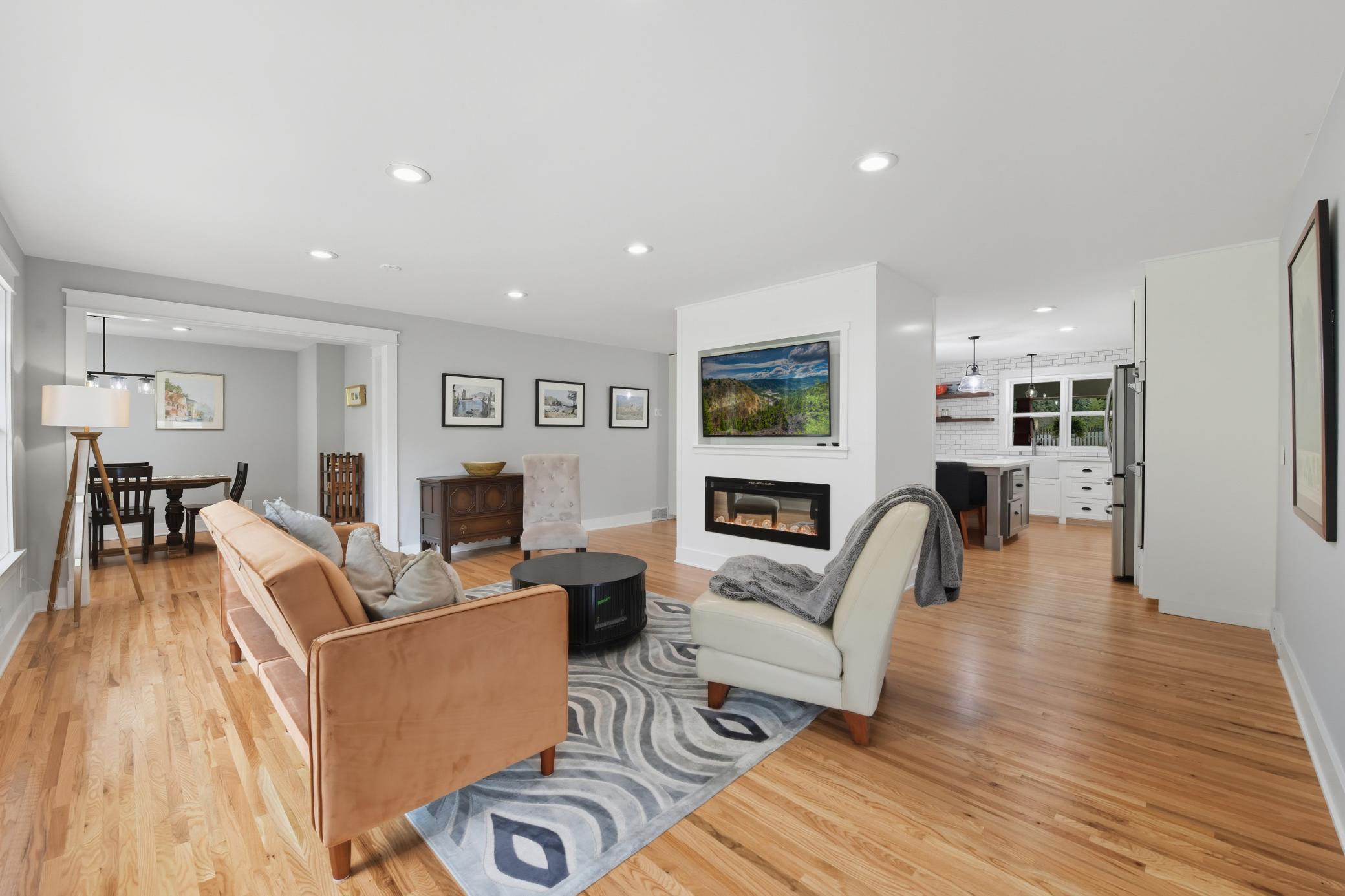Richfield, Minnesota, 55423, United States, 3 Bedrooms Bedrooms, ,1 BathroomBathrooms,Residential,For Sale,1938909