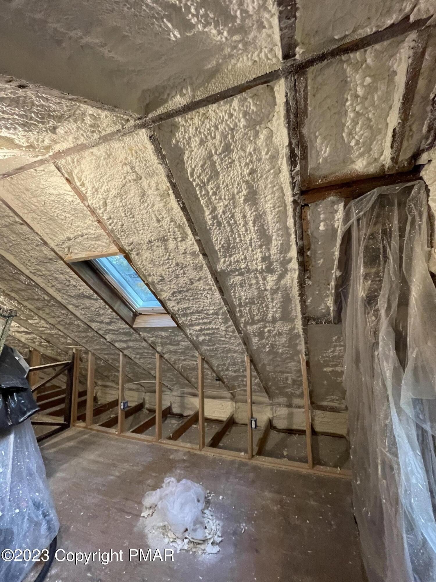 Lake Harmony, Pennsylvania, 18624, United States, 3 Bedrooms Bedrooms, ,2 BathroomsBathrooms,Residential,For Sale,2006106