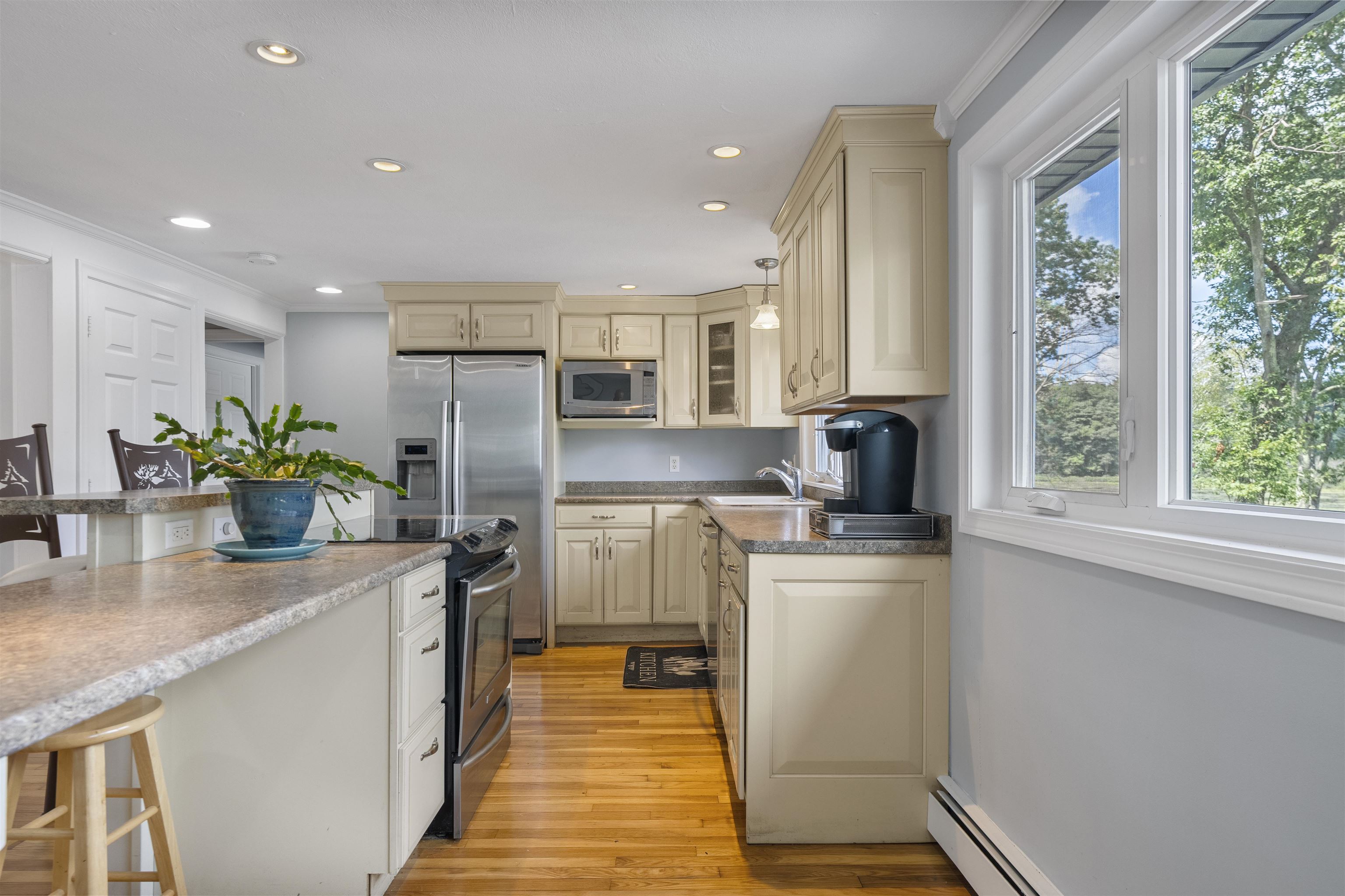 Windham, New Hampshire, 03087, United States, 2 Bedrooms Bedrooms, ,2 BathroomsBathrooms,Residential,For Sale,1919852