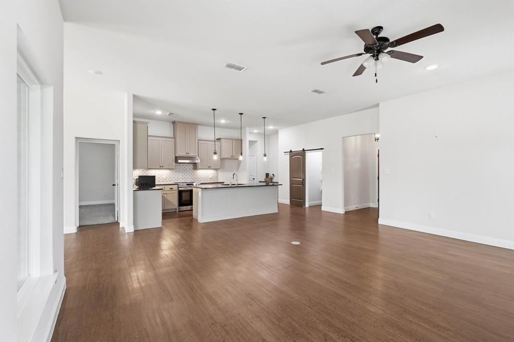 Sanger, Texas, 76266, United States, 4 Bedrooms Bedrooms, ,3 BathroomsBathrooms,Residential,For Sale,2038334