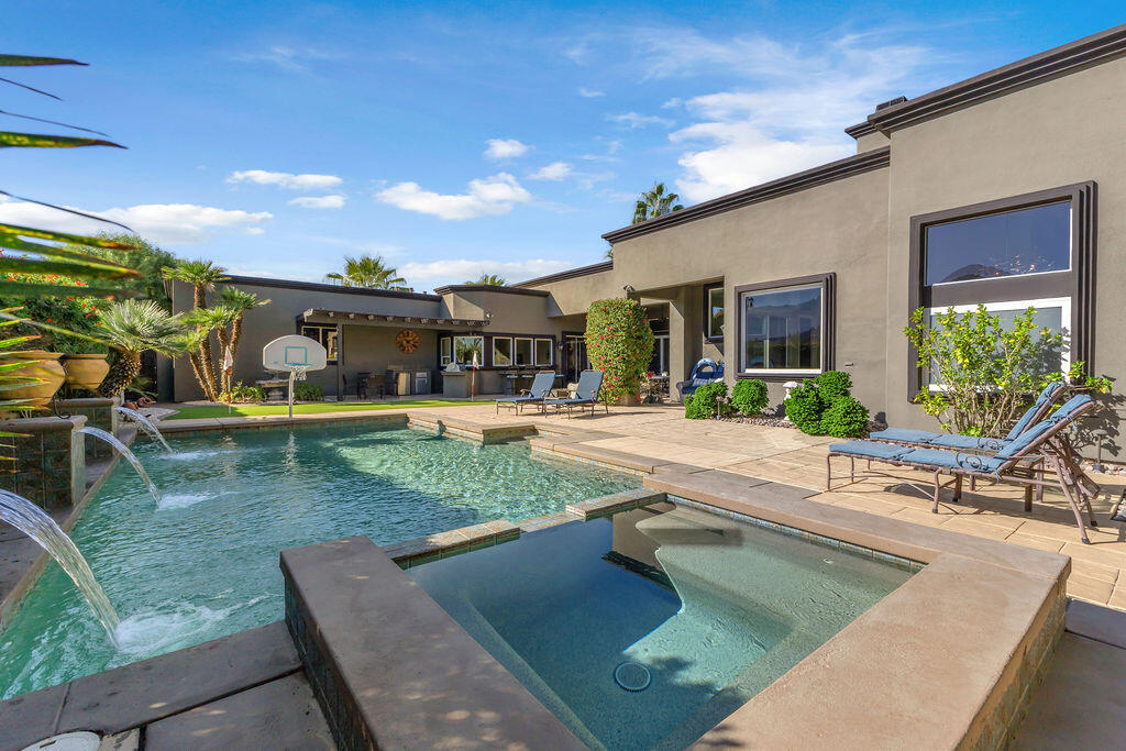 La Quinta, California, 92253, United States, 4 Bedrooms Bedrooms, ,2 BathroomsBathrooms,Residential,For Sale,1987635