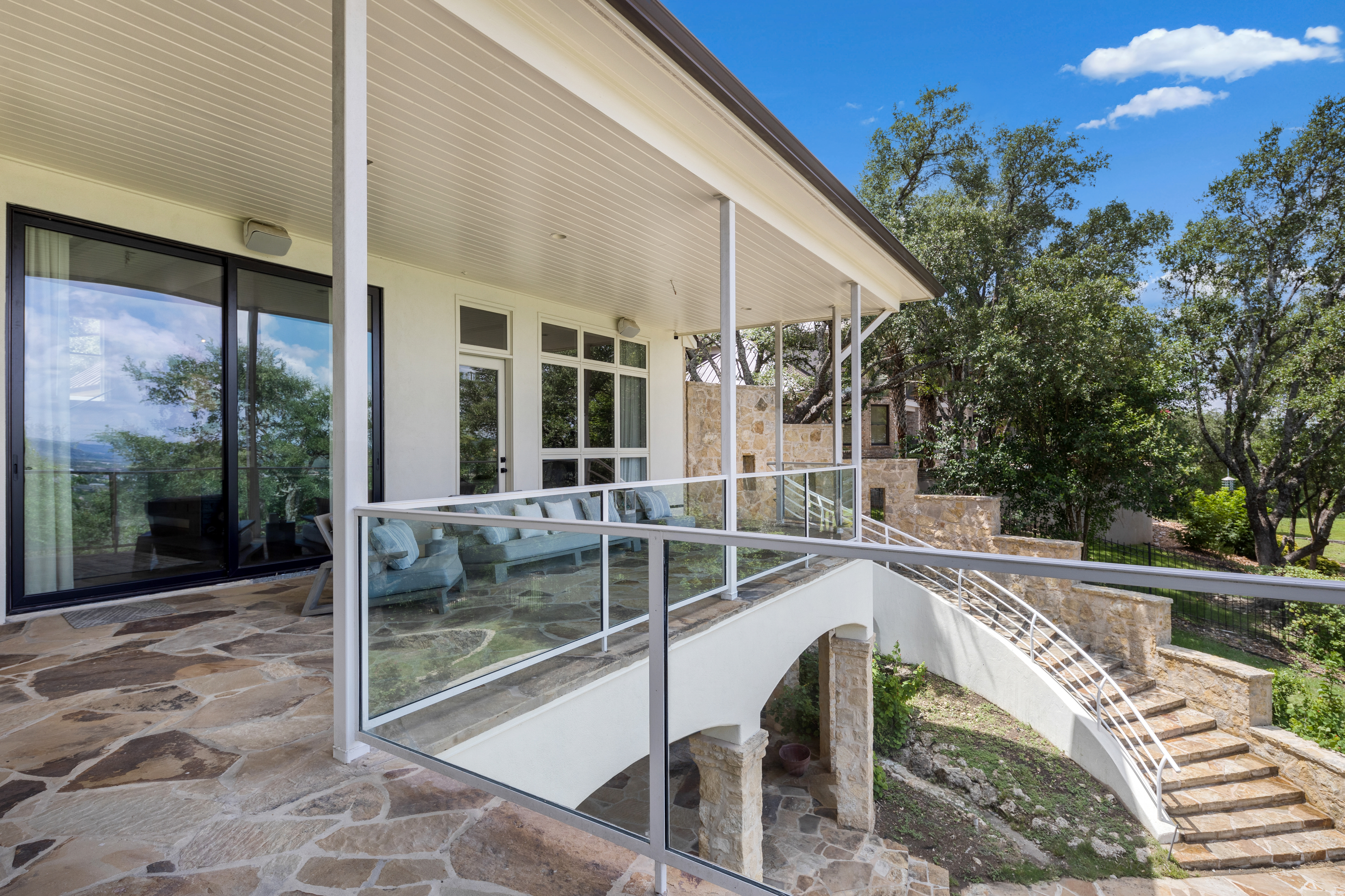  Luxury Living on Nearly an Acre in The Dominion - 物件實景