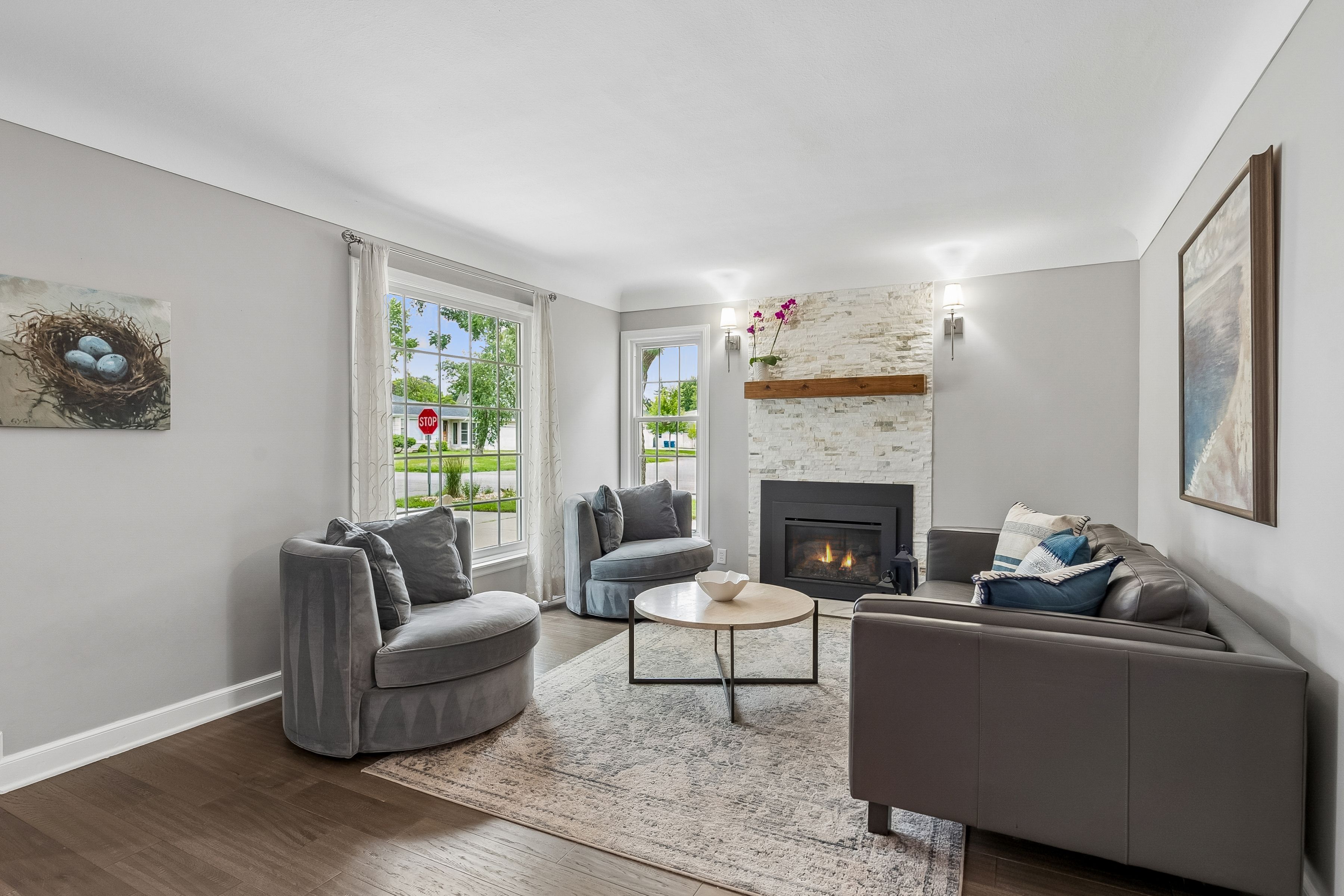  Beautifully Renovated in Coveted Chowen Park - 物件實景