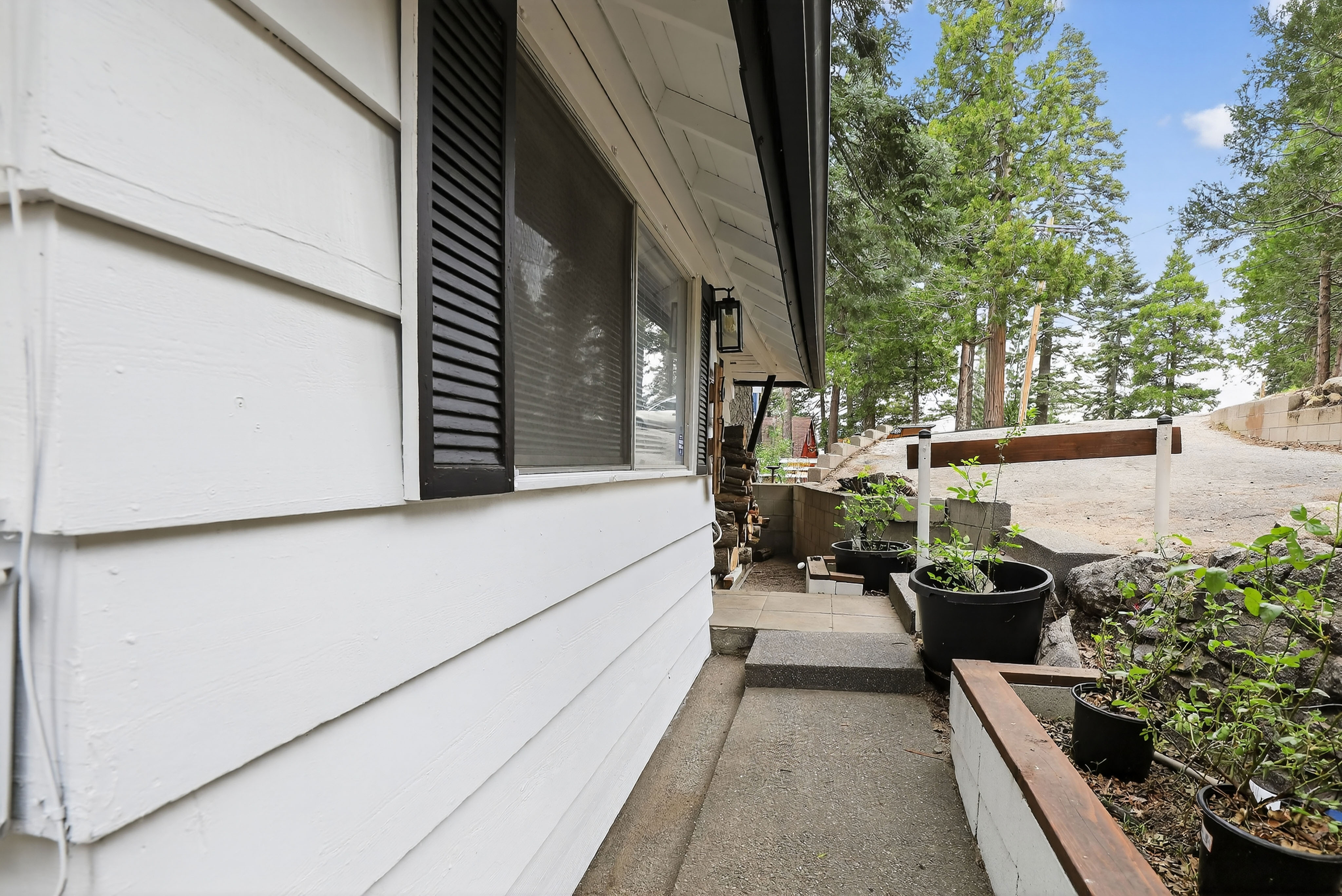  628 Rose Lane, Lake Arrowhead, CA 92391 - 物件實景