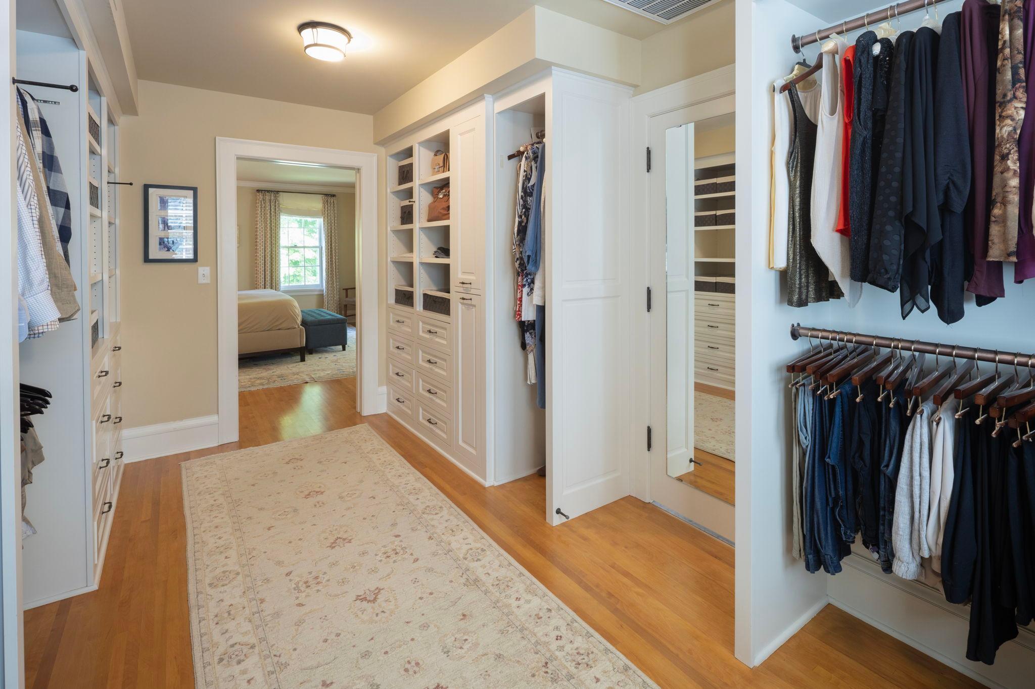 Minneapolis, Minnesota, 55405, United States, 5 Bedrooms Bedrooms, ,3 BathroomsBathrooms,Residential,For Sale,2000918