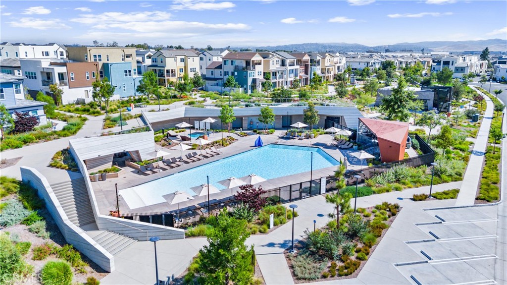 Irvine, California, 92618, United States, 2 Bedrooms Bedrooms, ,2 BathroomsBathrooms,Residential,For Sale,1988212