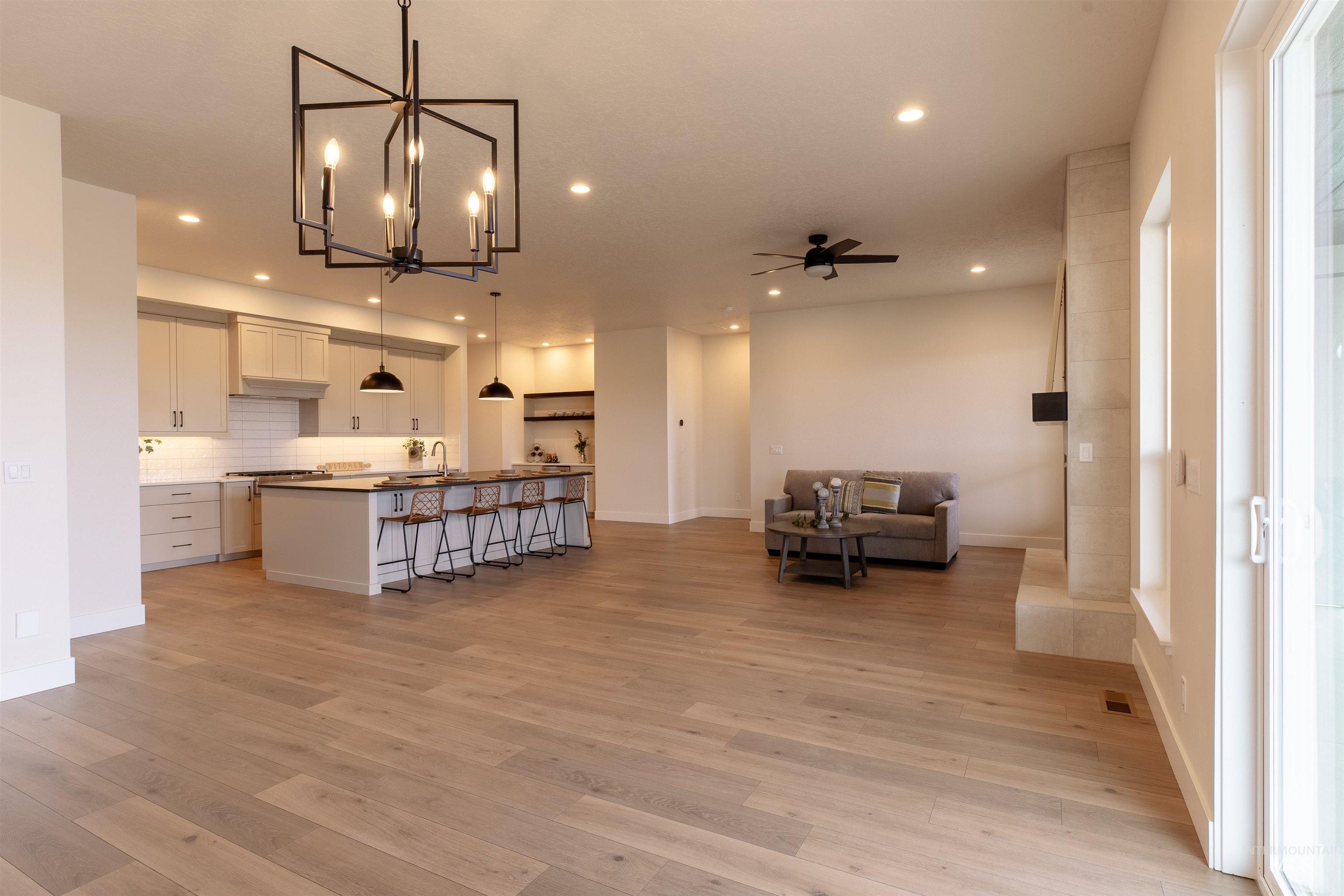 Meridian, Idaho, 83642, United States, 4 Bedrooms Bedrooms, ,3 BathroomsBathrooms,Residential,For Sale,1992156