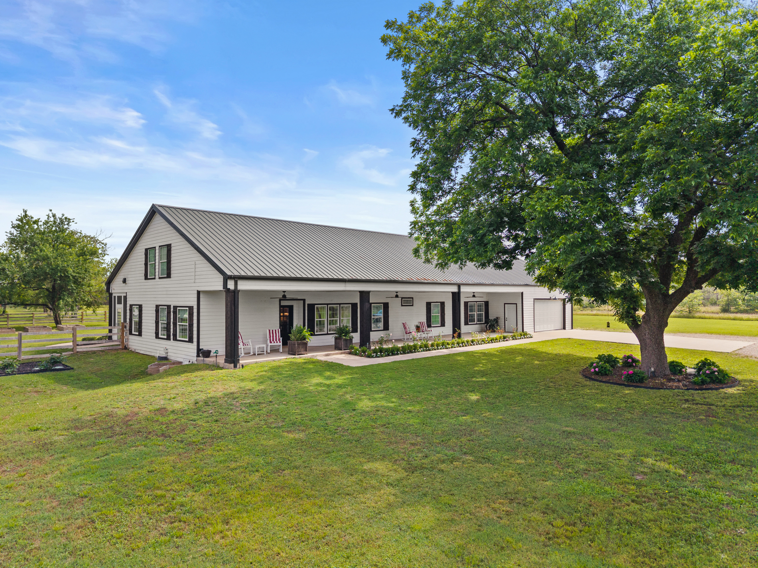 Caddo Mills, Texas, 75135, United States, 4 Bedrooms Bedrooms, ,3 BathroomsBathrooms,Residential,For Sale,1915127