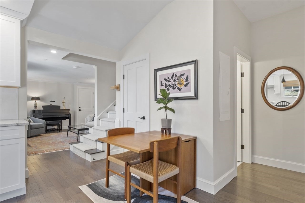 Amesbury, Massachusetts, 01913, United States, 2 Bedrooms Bedrooms, ,2 BathroomsBathrooms,Residential,For Sale,2049079