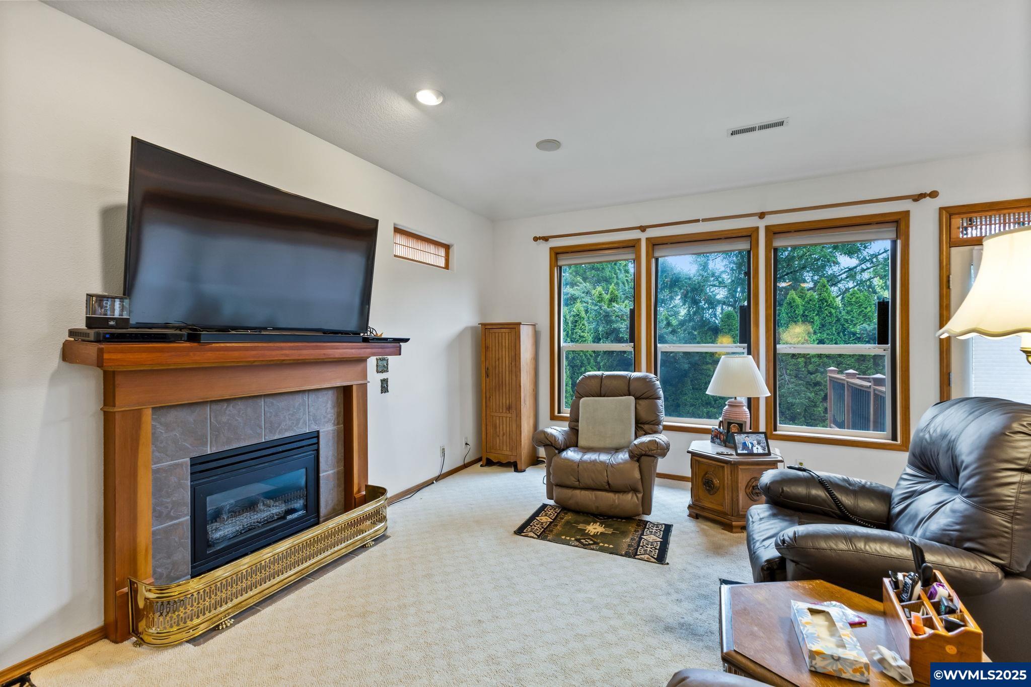 Salem, Oregon, 97302, United States, 5 Bedrooms Bedrooms, ,3 BathroomsBathrooms,Residential,For Sale,1784900