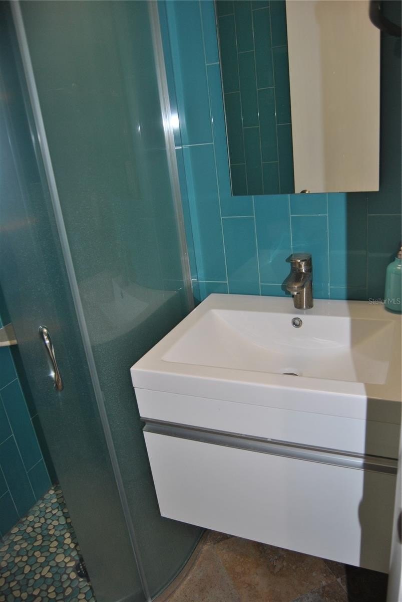 ST PETERSBURG, Florida, 33705, United States, 3 Bedrooms Bedrooms, ,3 BathroomsBathrooms,Residential,For Sale,1977227