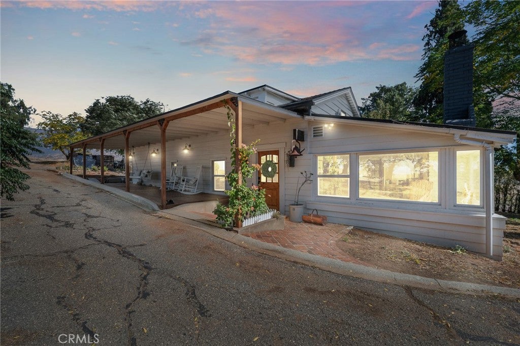 Banning, California, 92220, United States, 6 Bedrooms Bedrooms, ,4 BathroomsBathrooms,Residential,For Sale,1977497