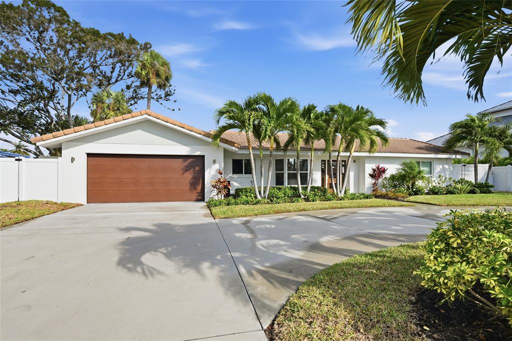 Holmes Beach, Florida, 34217, United States, 2 Bedrooms Bedrooms, ,2 BathroomsBathrooms,Residential,For Sale,2003450