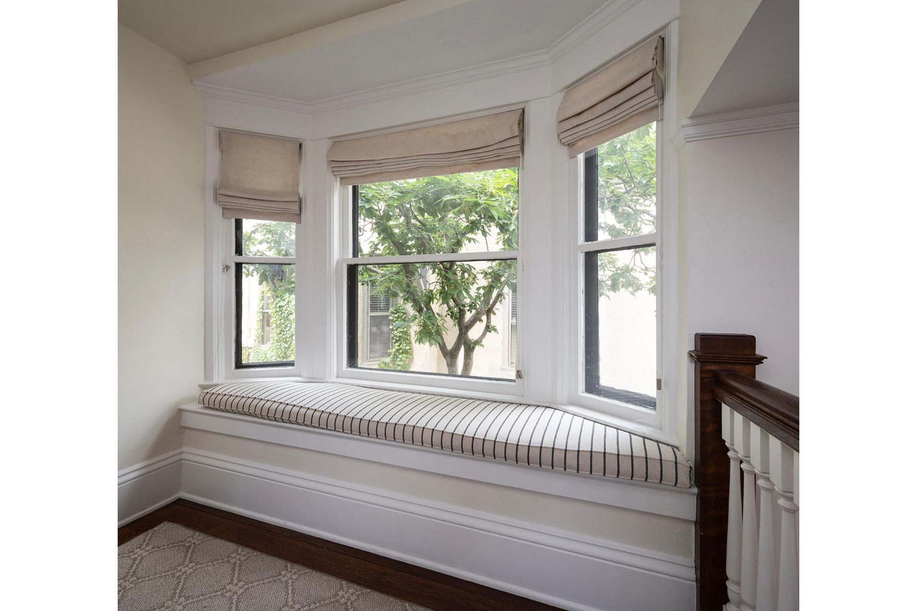 Minneapolis, Minnesota, 55403, United States, 3 Bedrooms Bedrooms, ,2 BathroomsBathrooms,Residential,For Sale,1901965