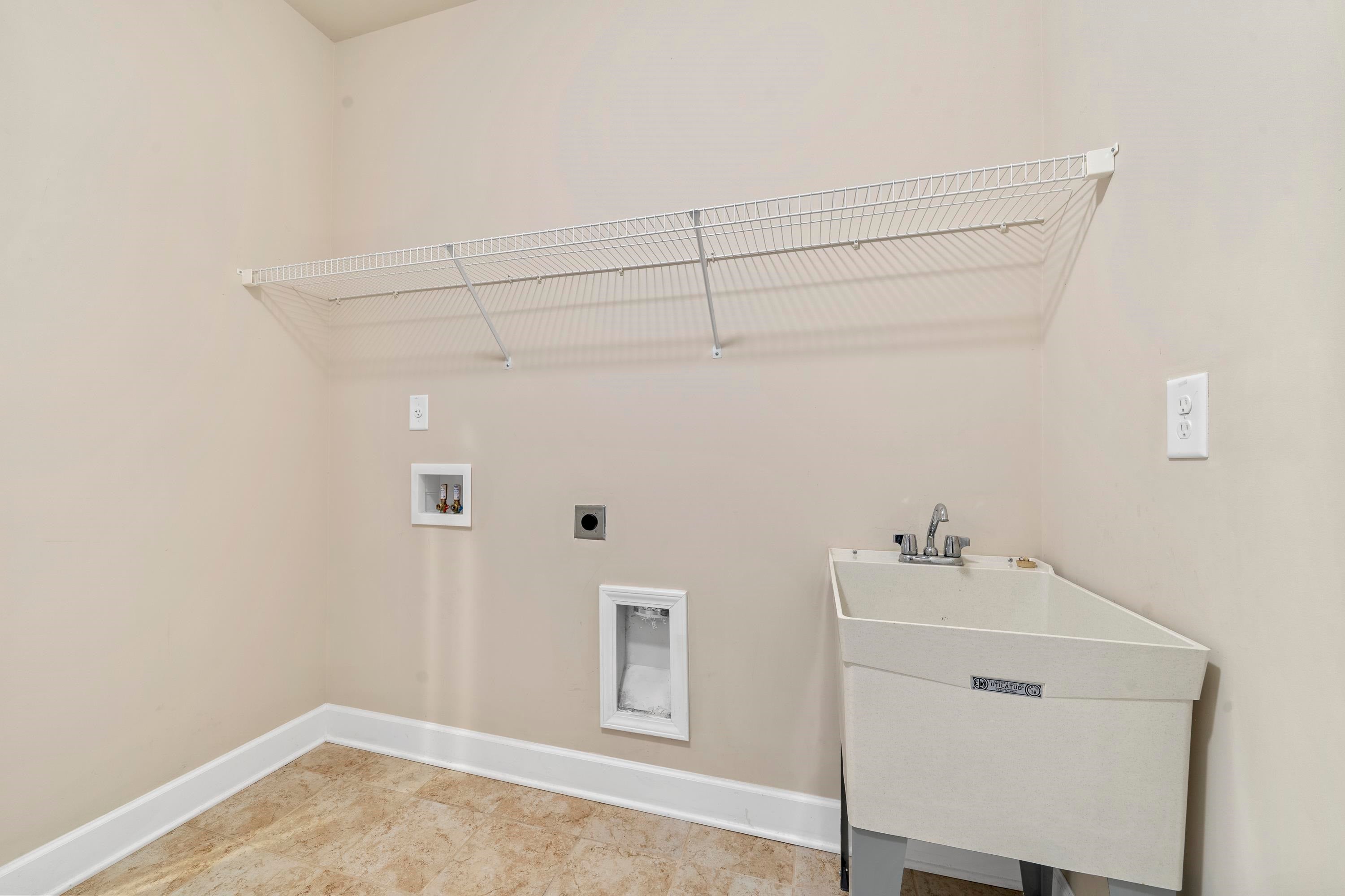 Greensboro, Georgia, 30642, United States, 3 Bedrooms Bedrooms, ,3 BathroomsBathrooms,Residential,For Sale,1992135