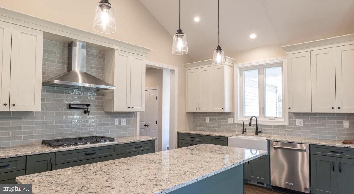 Centreville, Maryland, 21617, United States, 4 Bedrooms Bedrooms, ,4 BathroomsBathrooms,Residential,For Sale,1857175