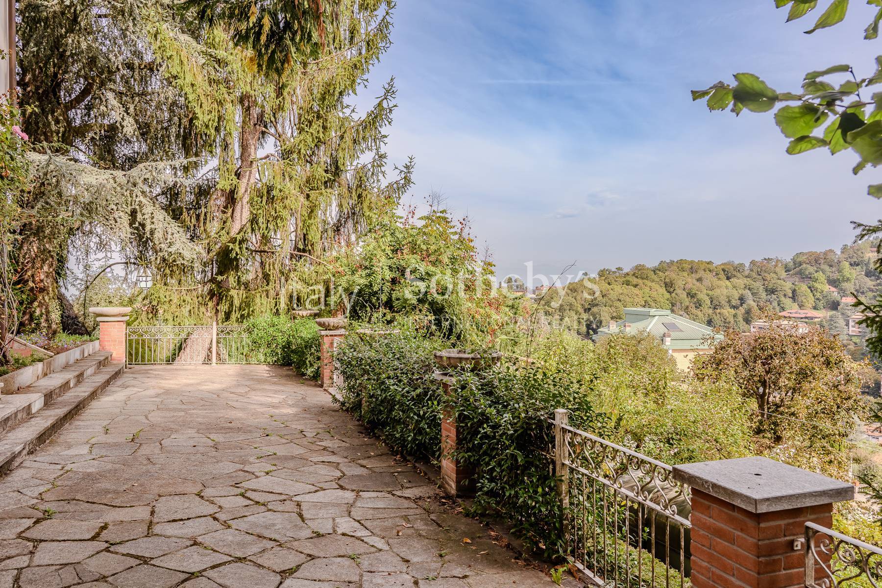  Villa with Panoramic Views and Park in Turin’s Hills - 物件實景