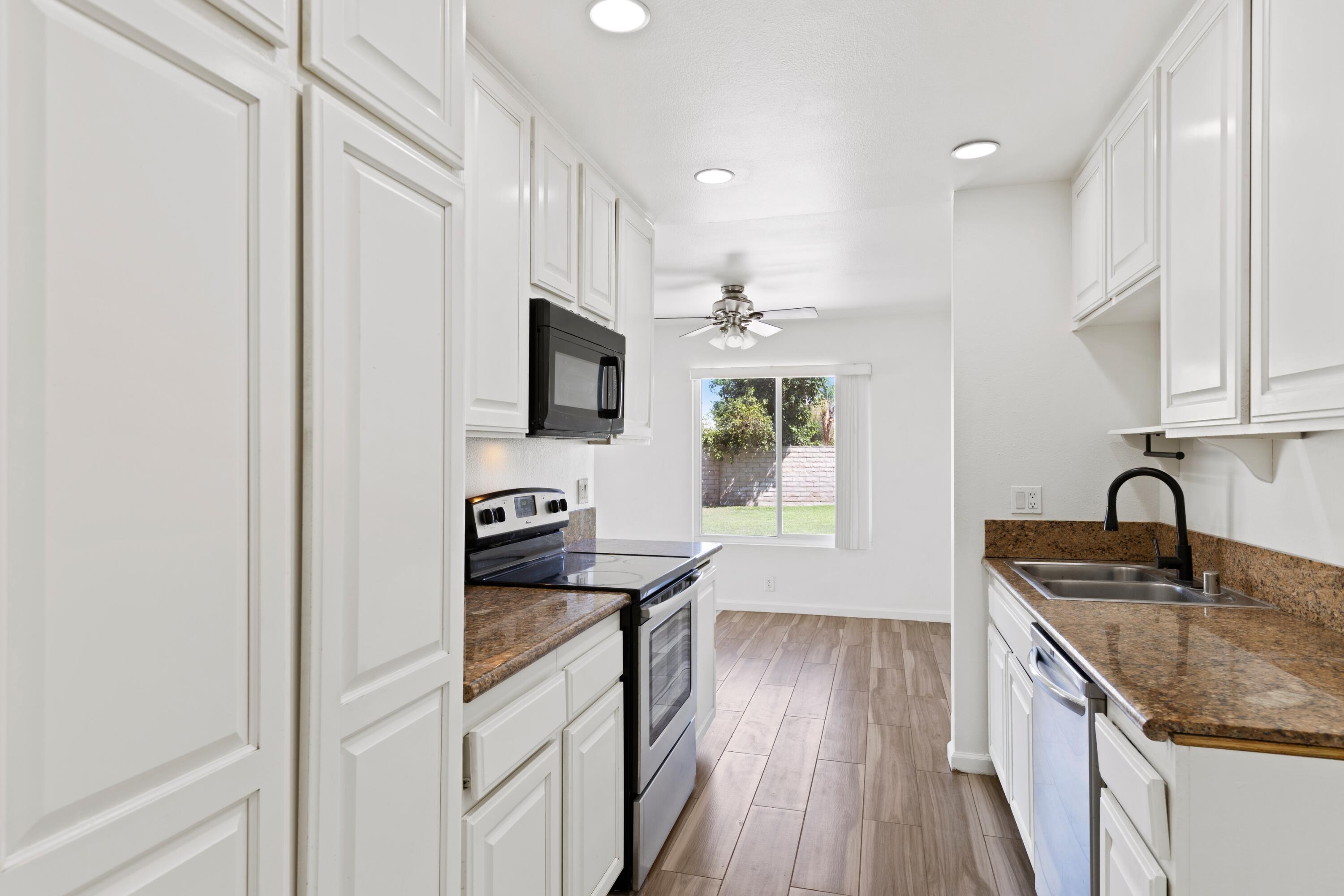 Palm Desert, California, 92260, United States, 3 Bedrooms Bedrooms, ,2 BathroomsBathrooms,Residential,For Sale,1906688