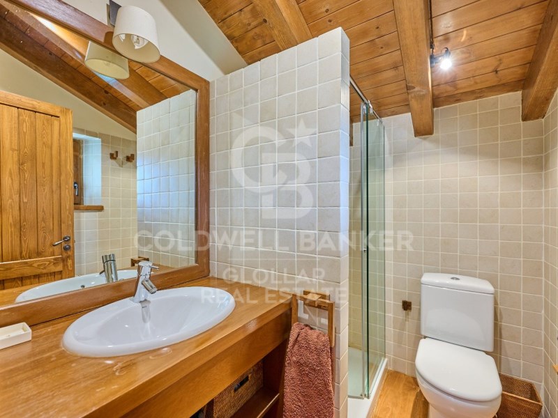 Isòvol, Catalonia, ES, 4 Bedrooms Bedrooms, ,4 BathroomsBathrooms,Residential,For Sale,1578046