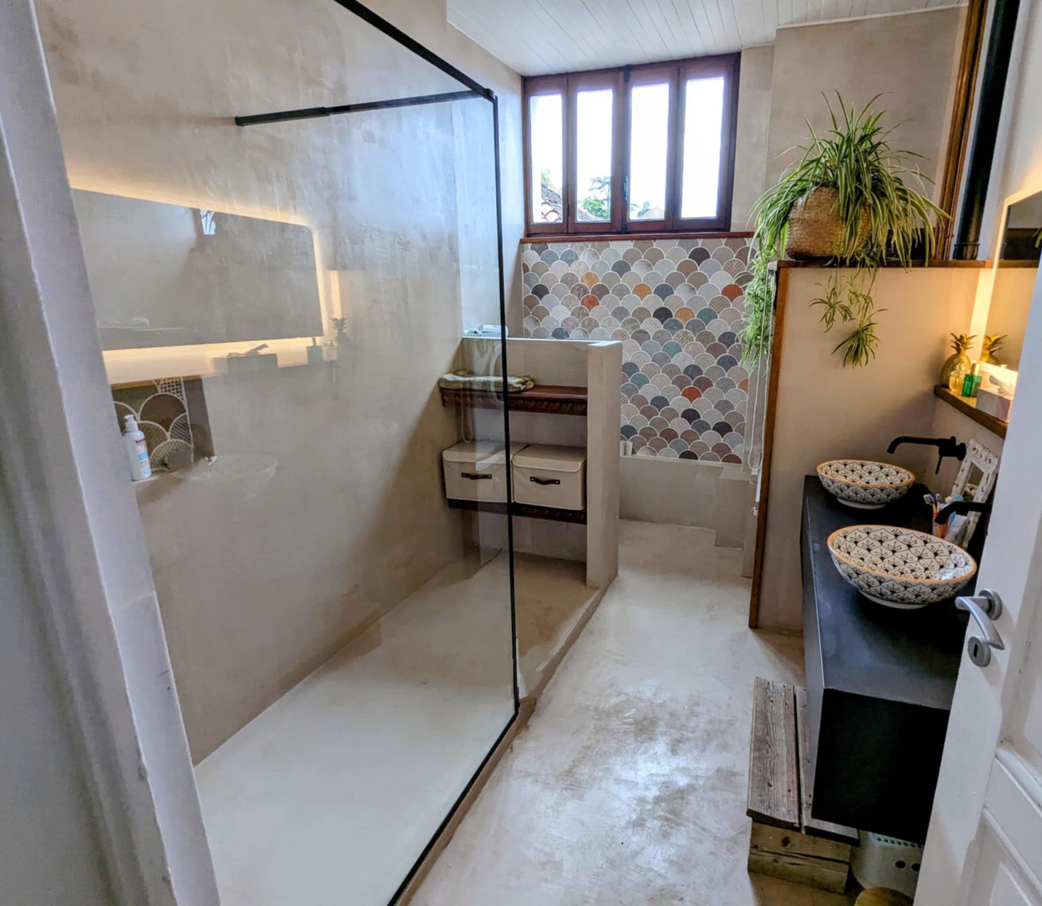  EVIAN LES BAINS FULLY RENOVATED APARTMENT WITH VIEW ON THE LAKE - 物件實景