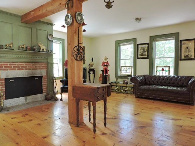 Weare, New Hampshire, 03281, United States, 2 Bedrooms Bedrooms, ,Residential,For Sale,1887155