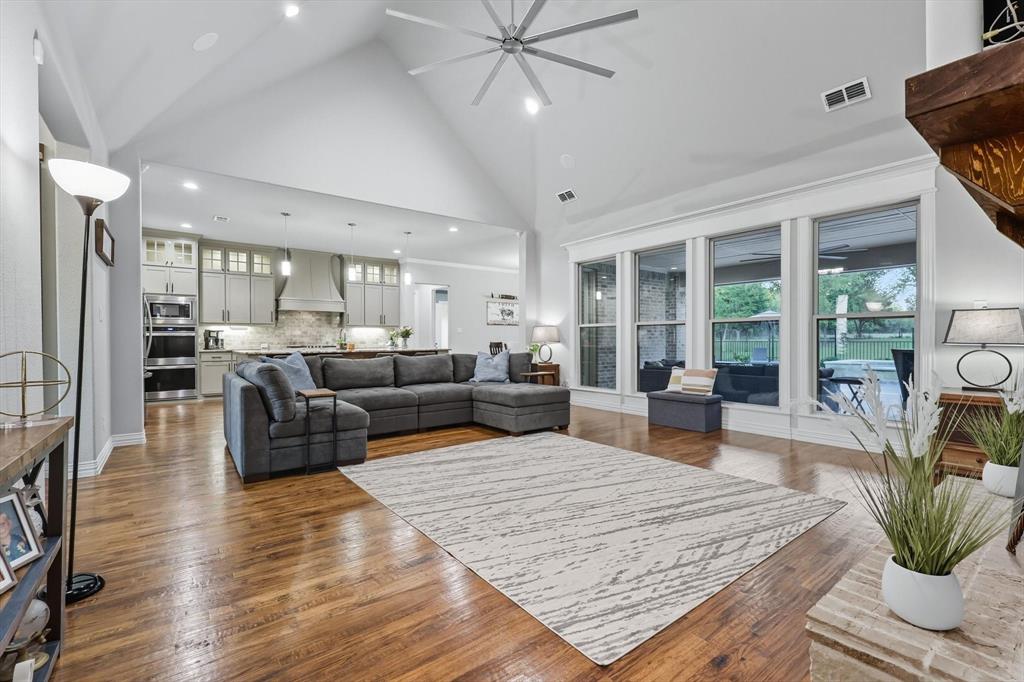 Midlothian, Texas, 76065, United States, 4 Bedrooms Bedrooms, ,3 BathroomsBathrooms,Residential,For Sale,1950999