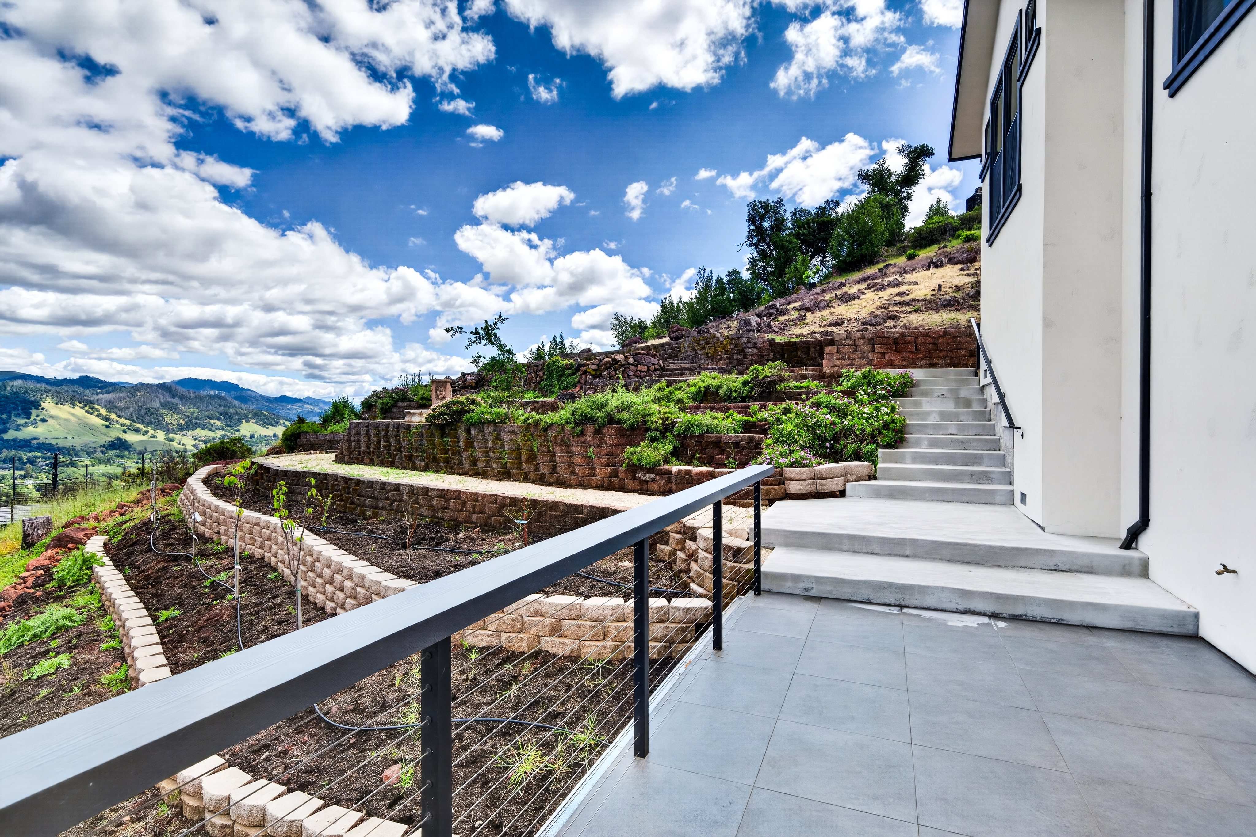  Stunning New Build - 物件實景