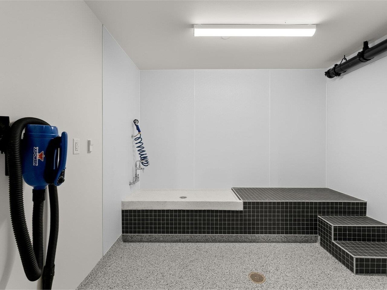Burlington, Vermont, 05401, United States, 2 Bedrooms Bedrooms, ,1 BathroomBathrooms,Residential,For Sale,1941780
