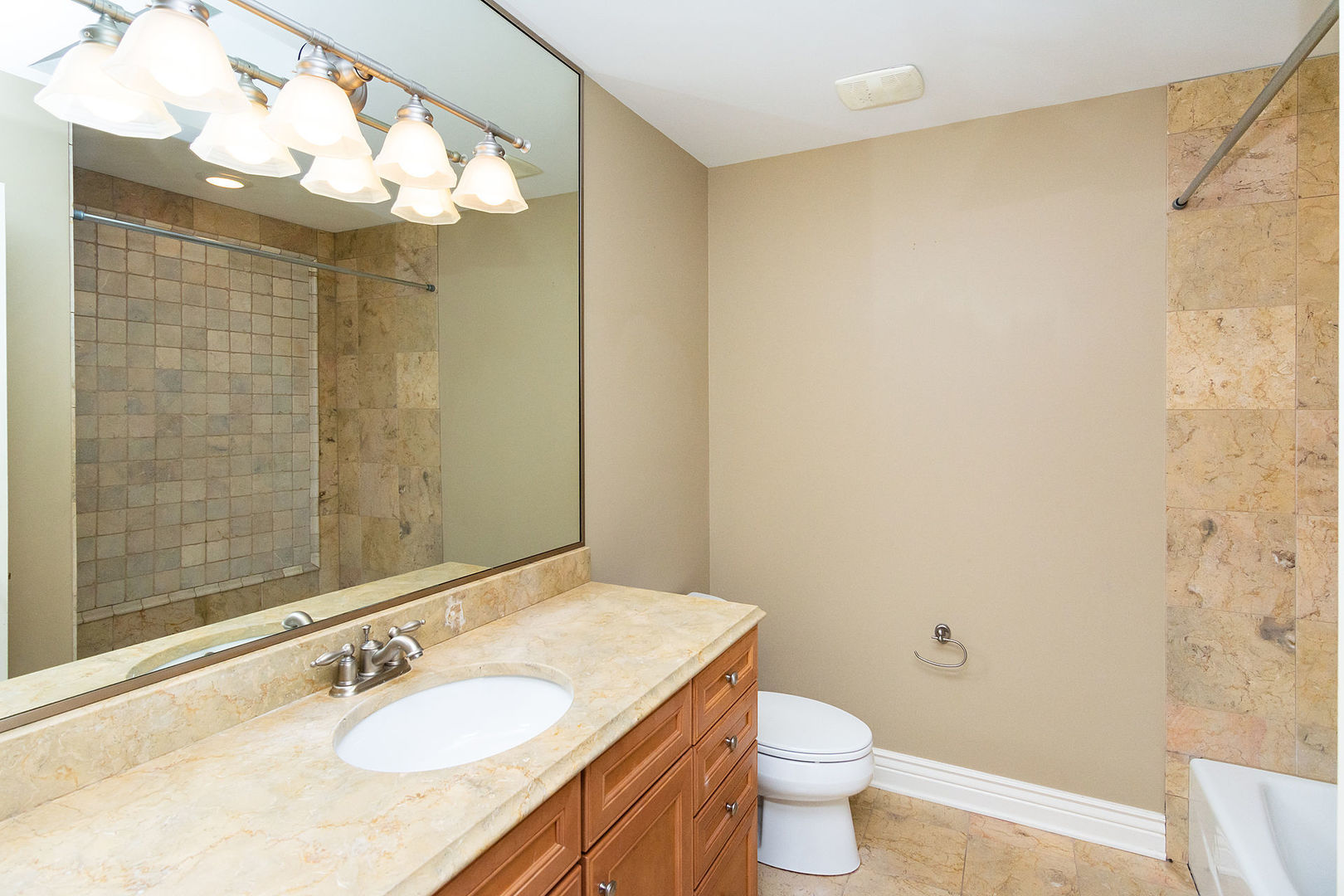 Downers Grove, Illinois, 60515, United States, 4 Bedrooms Bedrooms, ,4 BathroomsBathrooms,Residential,For Sale,1954600