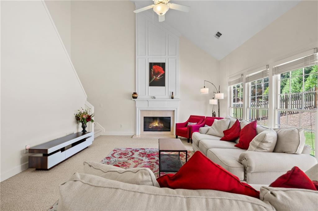 Roswell, Georgia, 30075, United States, 4 Bedrooms Bedrooms, ,3 BathroomsBathrooms,Residential,For Sale,1986078