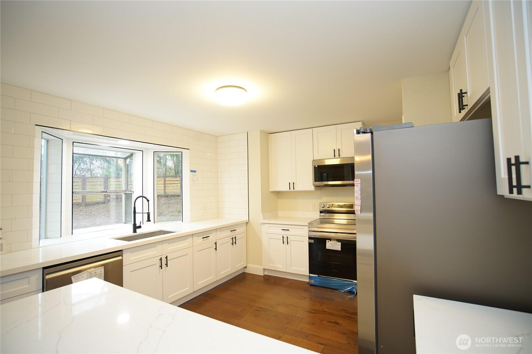 FEDERAL WAY, Washington, 98023, United States, 5 Bedrooms Bedrooms, ,3 BathroomsBathrooms,Residential,For Sale,1997167