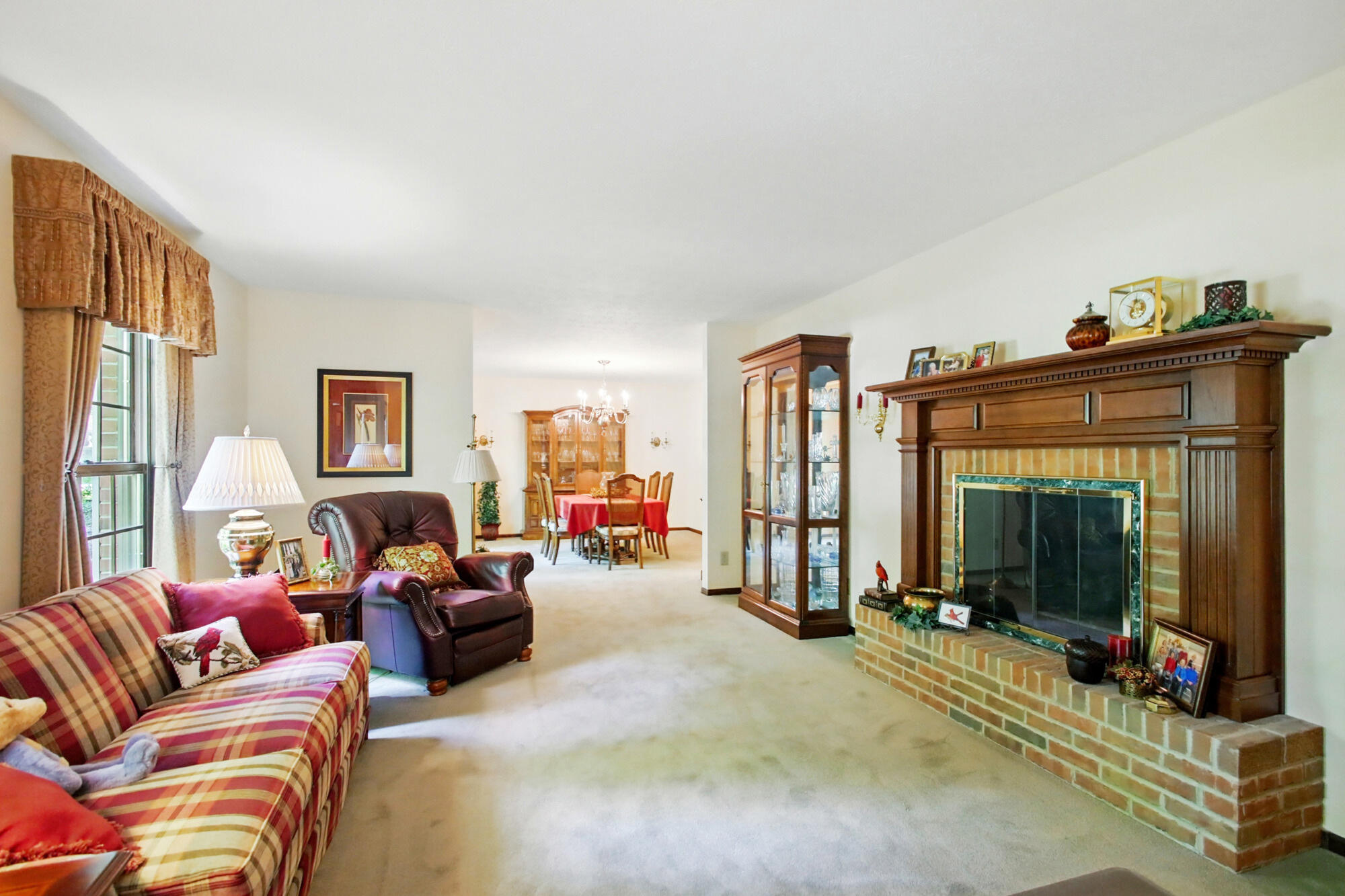 Springfield, Ohio, 45504, United States, 4 Bedrooms Bedrooms, ,3 BathroomsBathrooms,Residential,For Sale,1927340