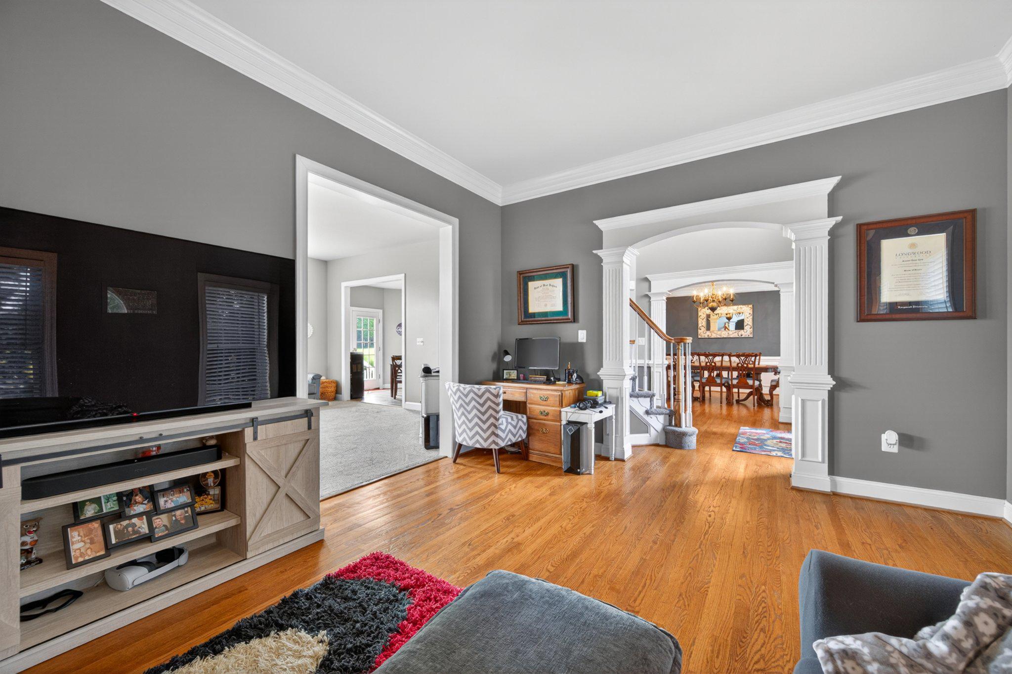 Middletown, Virginia, 22645, United States, 6 Bedrooms Bedrooms, ,6 BathroomsBathrooms,Residential,For Sale,2044764
