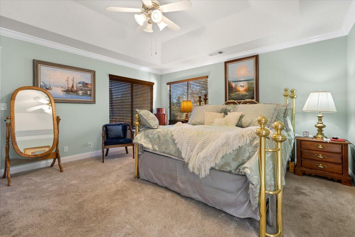 Redding, California, 96001, United States, 3 Bedrooms Bedrooms, ,2 BathroomsBathrooms,Residential,For Sale,1949690