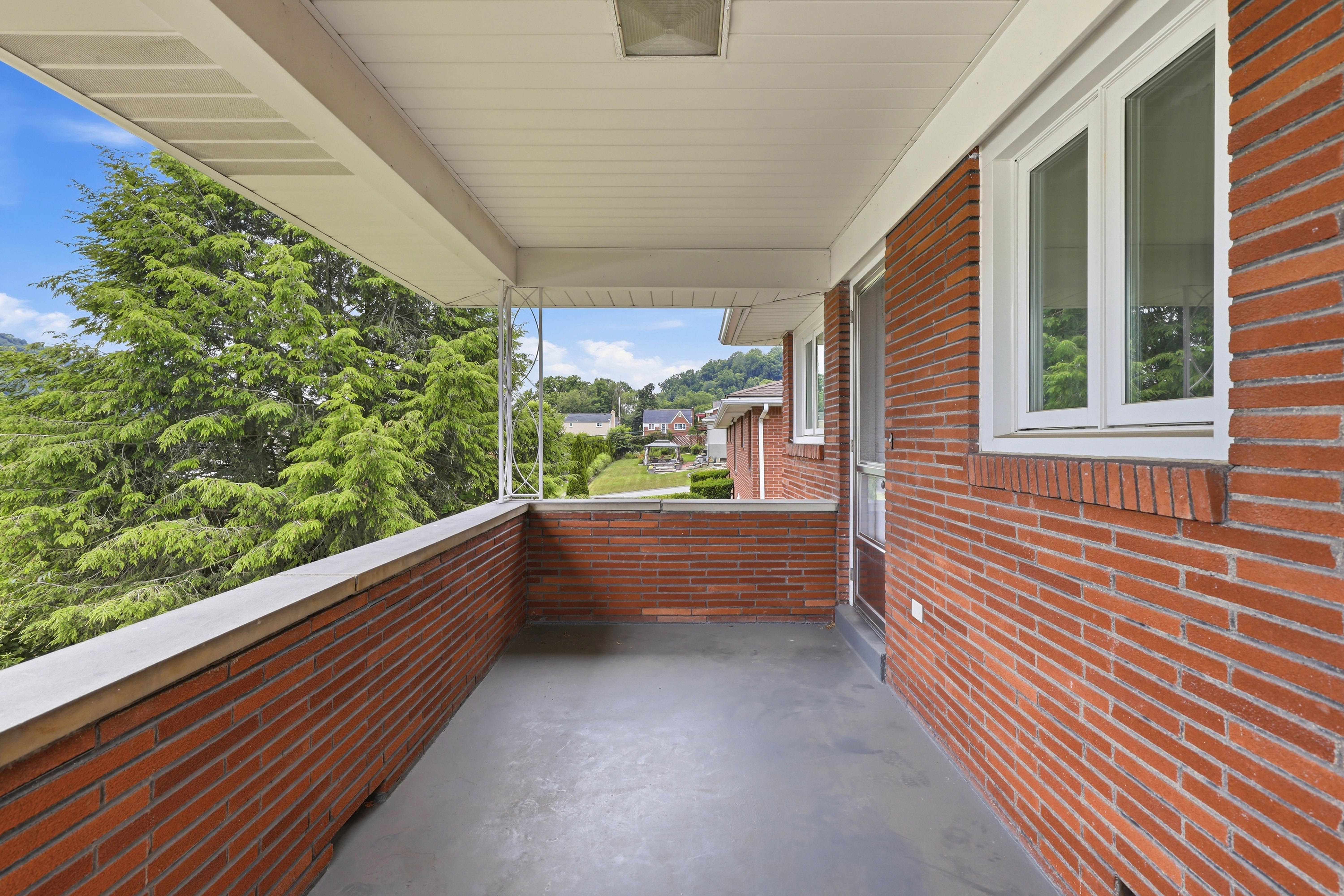  2219 Fawcett Avenue, White Oak, PA 15131 - 物件實景