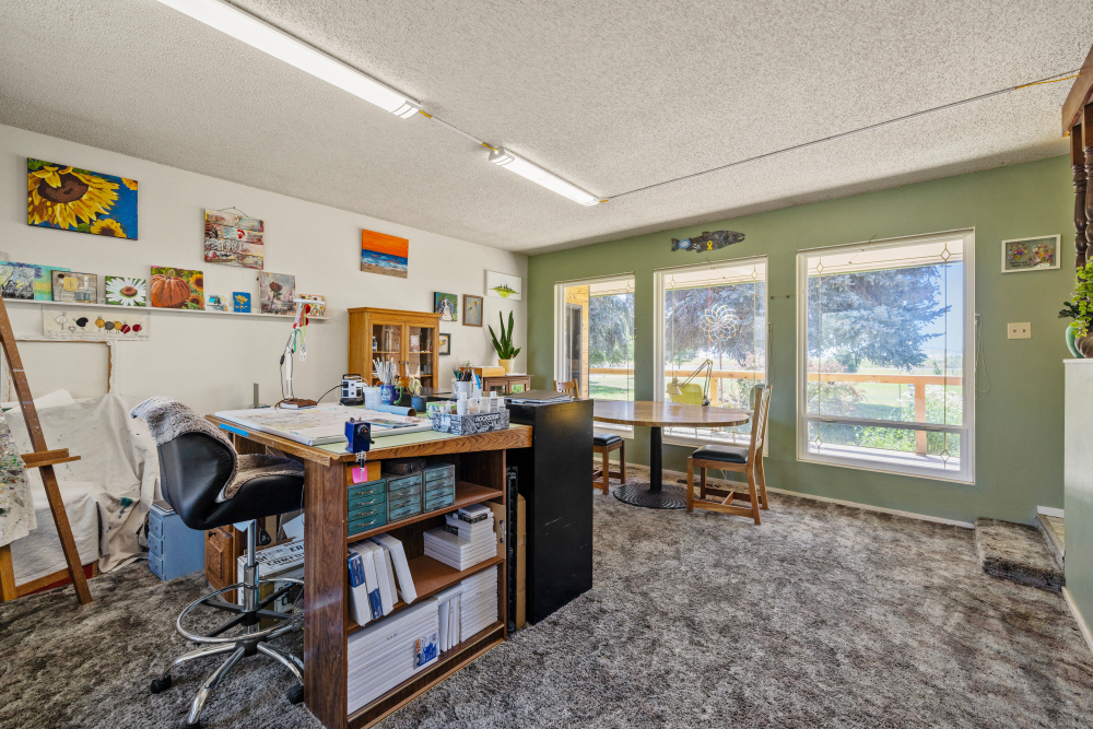 KLAMATH FALLS, Oregon, 97603, United States, 3 Bedrooms Bedrooms, ,2 BathroomsBathrooms,Residential,For Sale,1984285