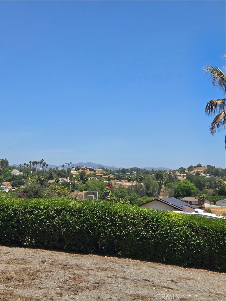 Escondido, California, 92025, United States, 3 Bedrooms Bedrooms, ,2 BathroomsBathrooms,Residential,For Sale,1986059