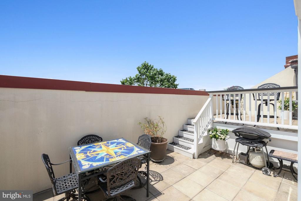 Washington, District of Columbia, 20009, United States, 3 Bedrooms Bedrooms, ,3 BathroomsBathrooms,Residential,For Sale,2027889