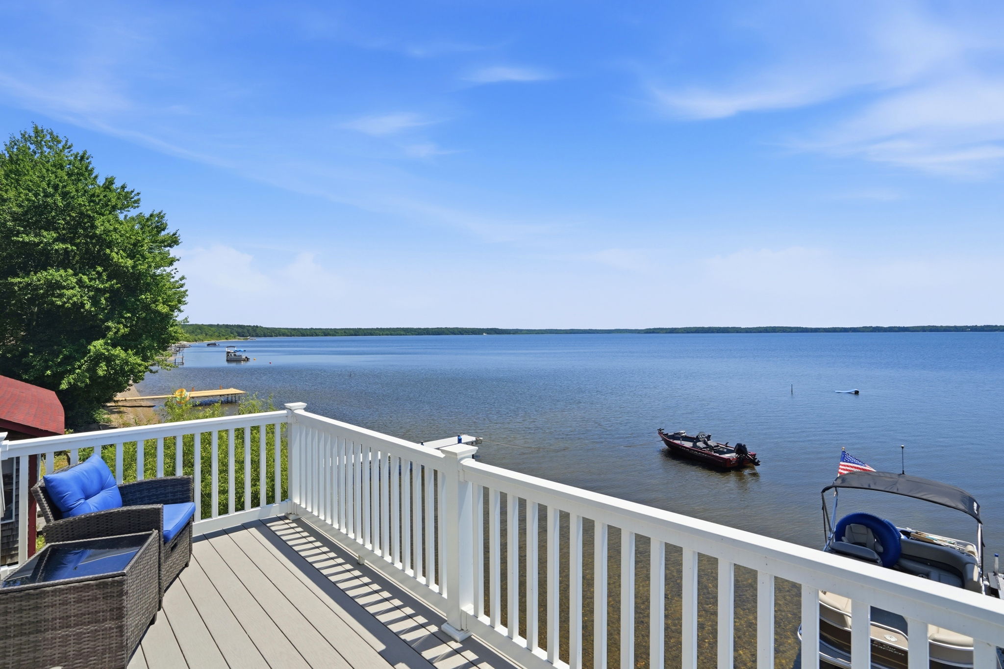  145 Staples Shore Rd, Lakeville - 物件實景