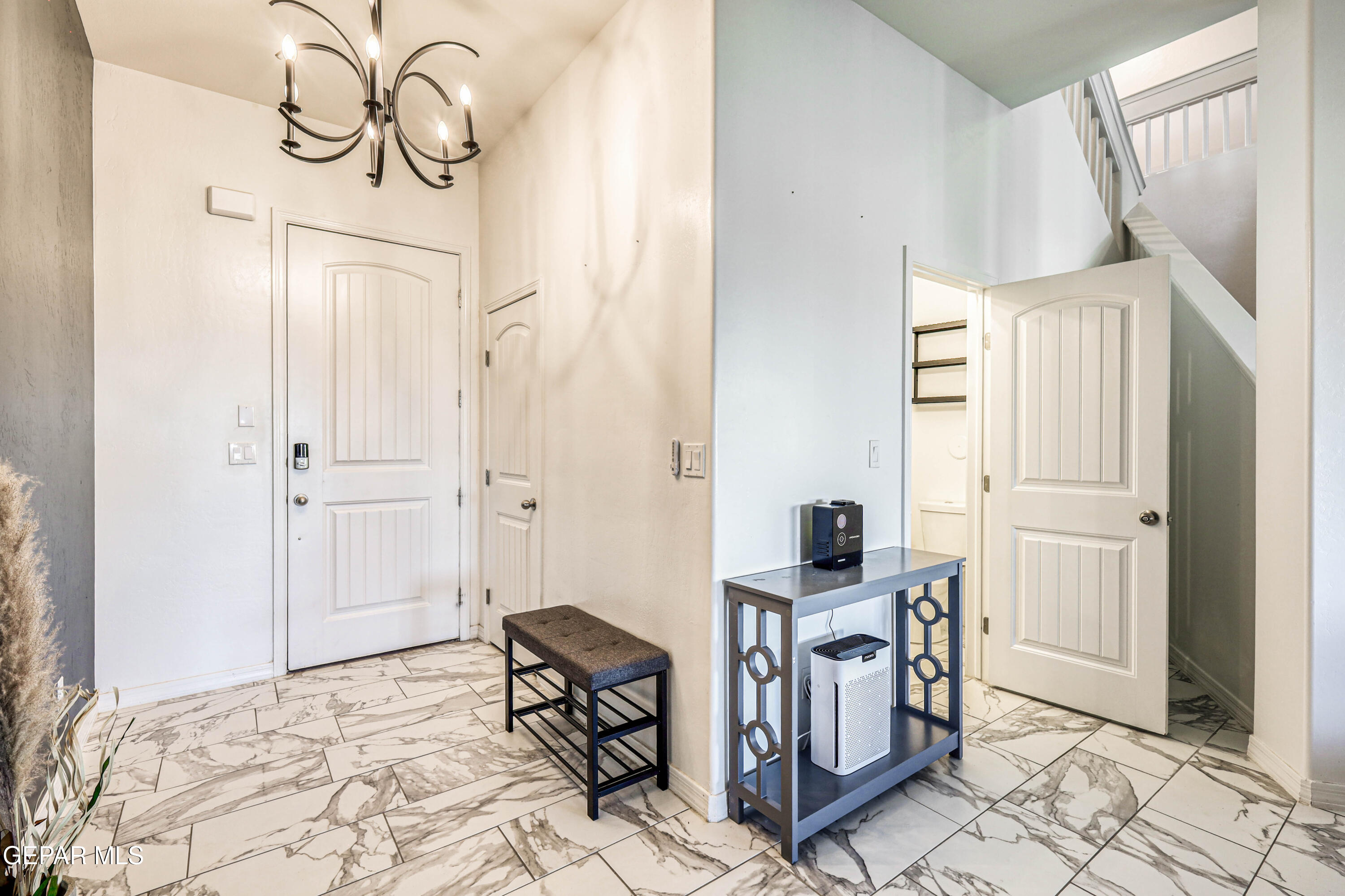 El Paso, Texas, 79911, United States, 5 Bedrooms Bedrooms, ,4 BathroomsBathrooms,Residential,For Sale,1969245