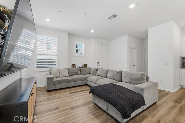 Fontana, California, 92336, United States, 4 Bedrooms Bedrooms, ,4 BathroomsBathrooms,Residential,For Sale,1981803