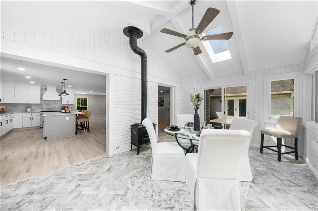 Atlanta, Georgia, 30328, United States, 4 Bedrooms Bedrooms, ,4 BathroomsBathrooms,Residential,For Sale,1917074