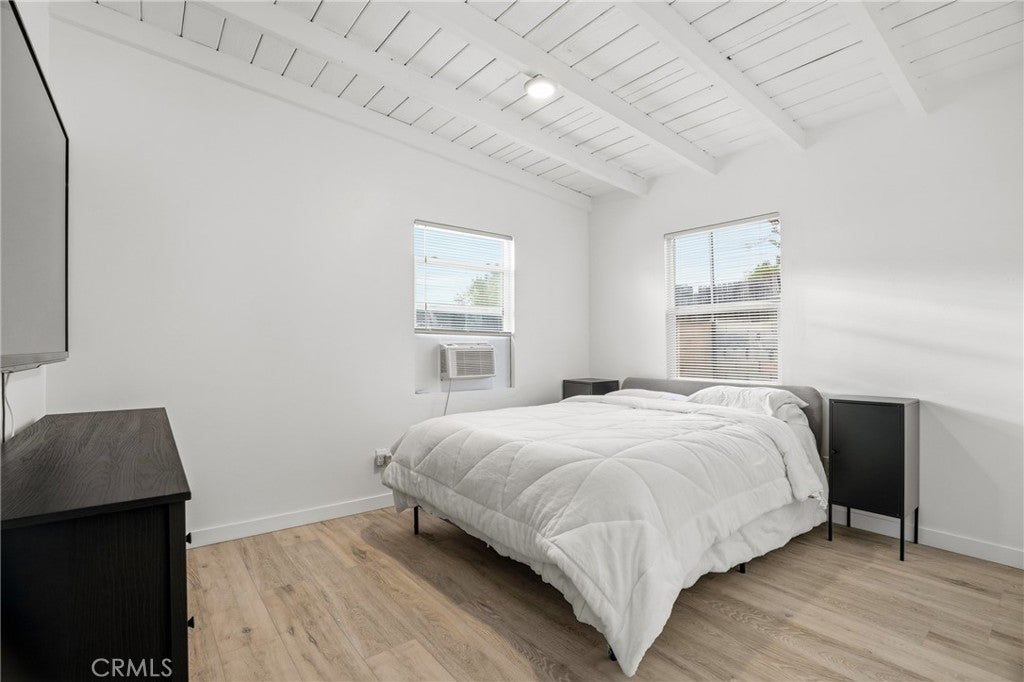 Los Angeles, California, 90063, United States, 2 Bedrooms Bedrooms, ,1 BathroomBathrooms,Residential,For Sale,1990797